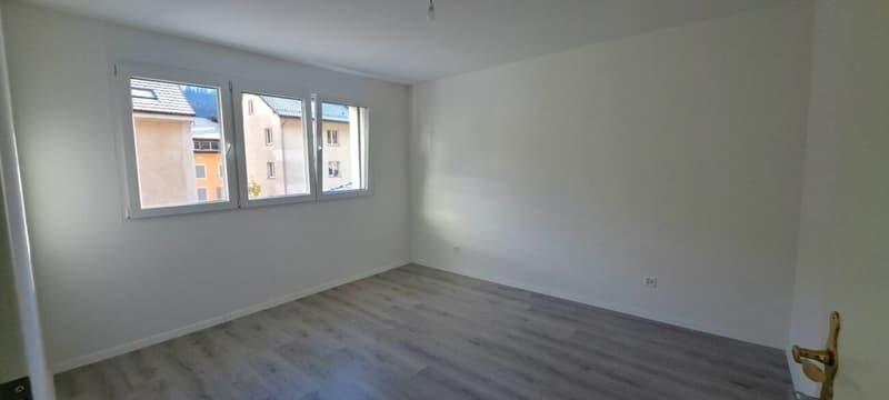 St-Imier, appartement de 4.5 pièces au 1er étage avec balcon (7)