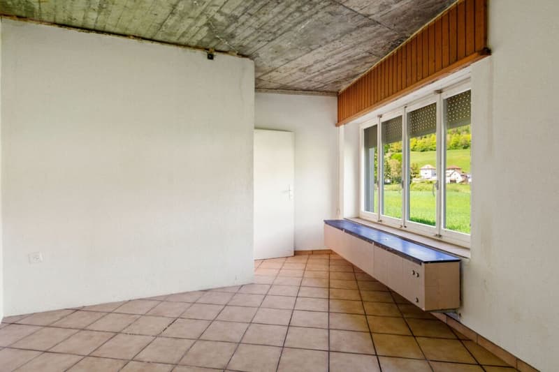 Sonceboz, maison à rénover avec grange (12)