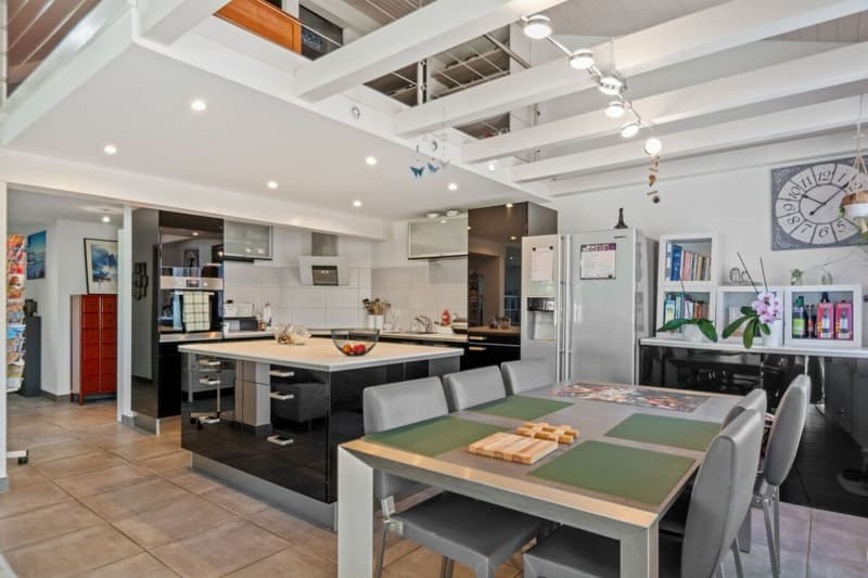 Dombresson, magnifique duplex de 4.5 pièces en attique, garage, place de parc (6)
