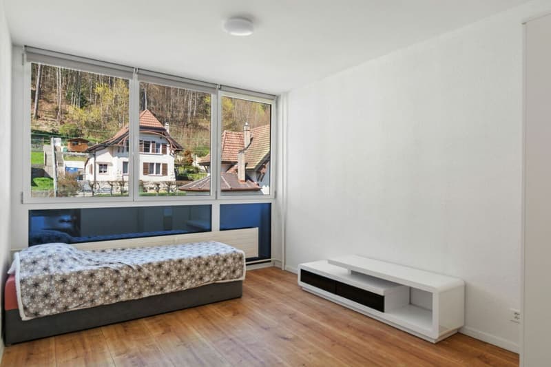 St-Imier, bel appartement rénové de 3.5 pces avec balcon et garage (8)
