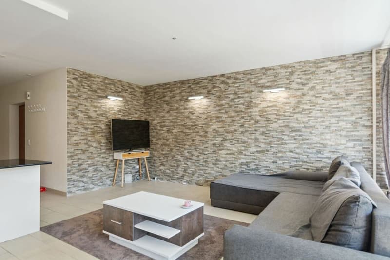 St-Imier, bel appartement rénové de 3.5 pces avec balcon et garage (2)