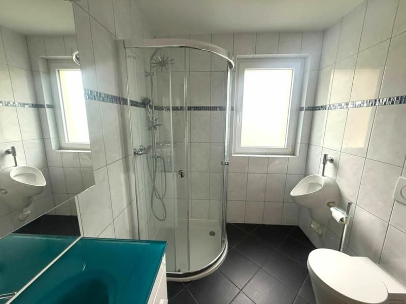 St-Imier, joli appartement 2.5 pièces avec terrasse, garage, jardin (7)