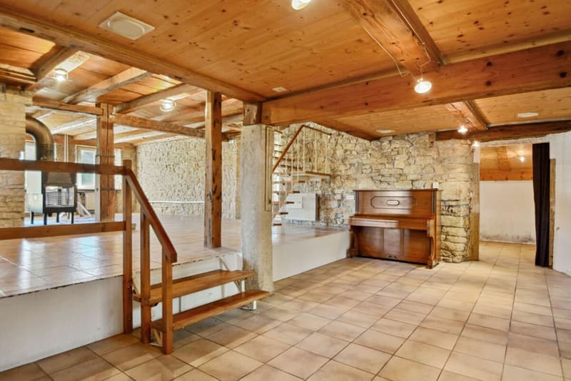 Le Noirmont, charmante ferme avec terrain constructible (1)
