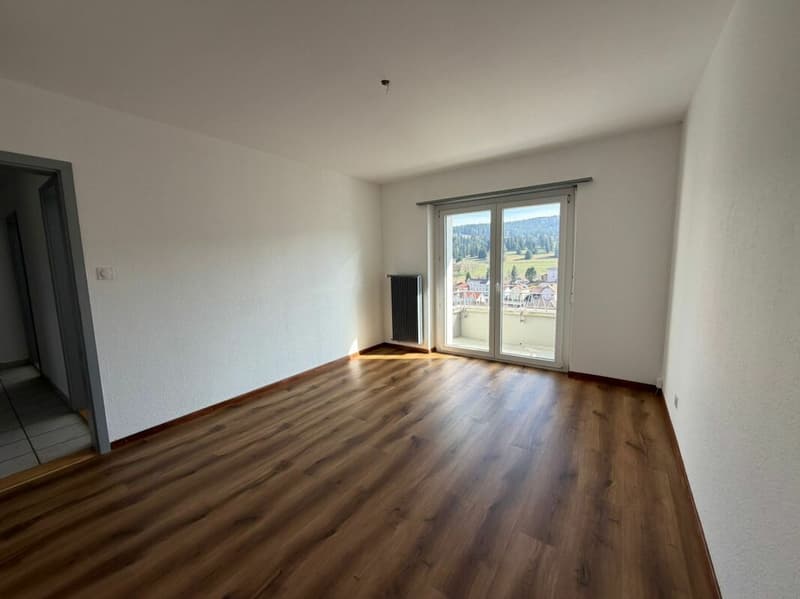 Tramelan, Joli appartement rénové de 4.5 pces au 2ème étage avec balcon (4)