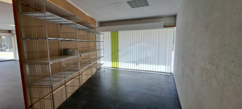 Bienne, surface commerciale de plain-pied en centre-ville (2)