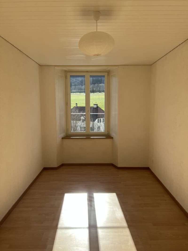Sonvilier, bel appartement de 3,5 pièces au 2ème étage avec cuisine moderne (8)