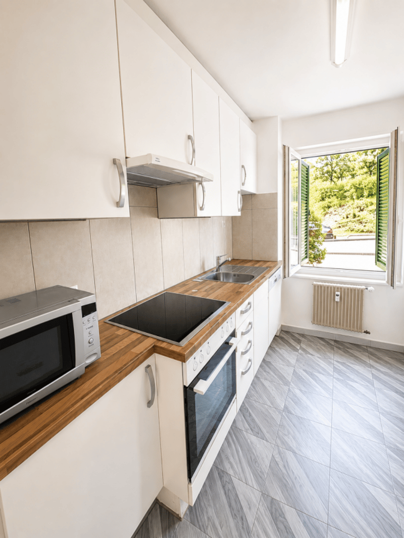Tramelan, bel appartement de 4.5 pièces au rez avec balcon (4)