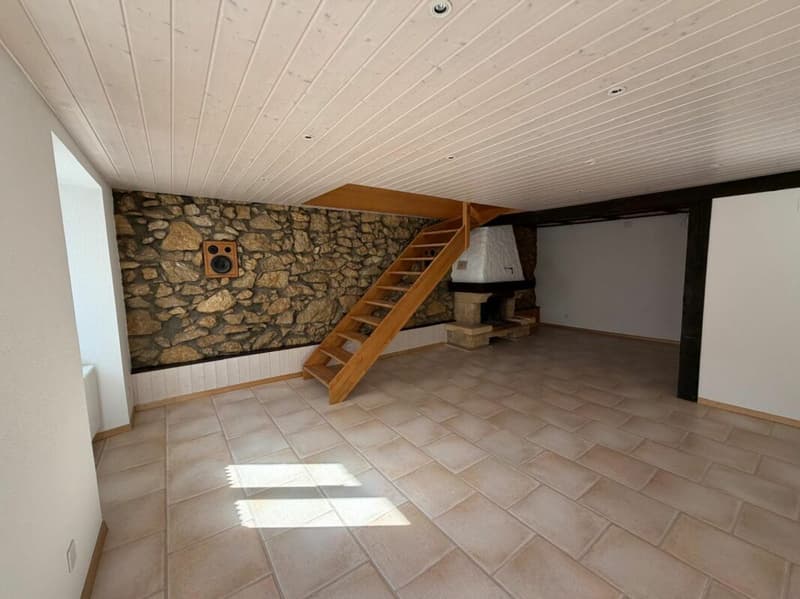 St-Imier, magnifique duplex de 4.5 pièces au 3ème étage avec terrasse commune (2)