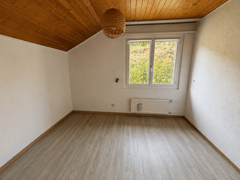 Renan, jolie maison individuelle de 6 pièces (12)