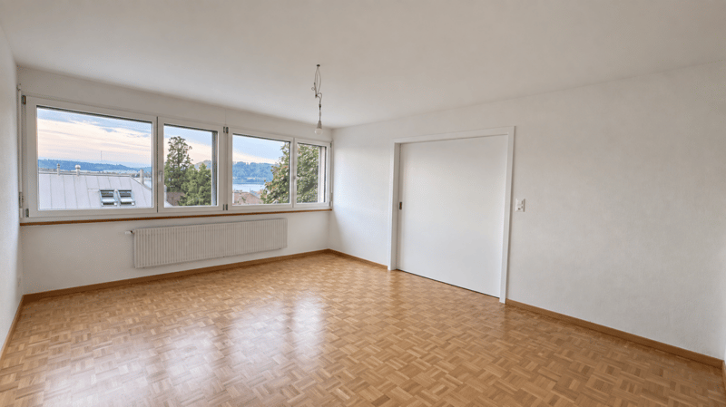 La Neuveville, magnifique appartement de 4.5 pièces entièrement rénové avec balcon (5)
