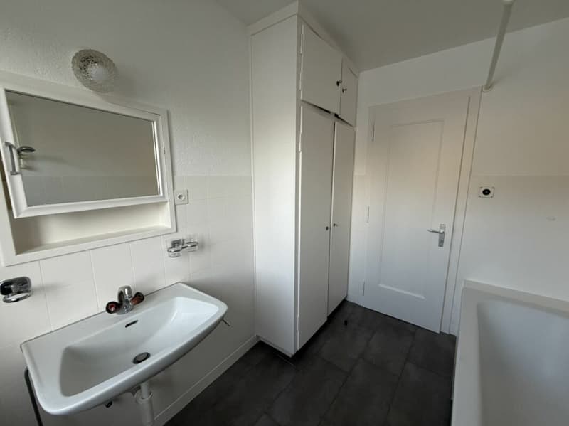 Tavannes, bel appartement de 4.5 pièces au 2ème étage avec ascenseur (4)