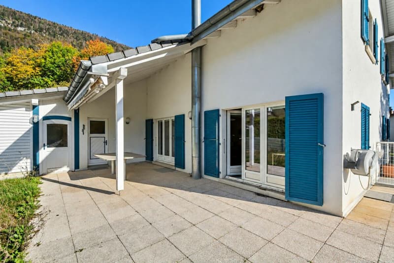 Cortébert, belle maison de 5.5 pièces avec jardin et garage double (3)