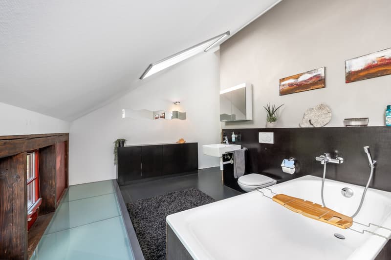 Exklusive 4.5-Zimmer-Dach-Loft auf 2 Etagen – Trendiges Wohnen mit Stil (12)