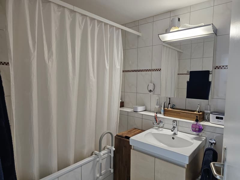 Ruhiges Wohnen, nah in der City in 4-Zimmer-Wohnung mit Balkon inkl. 1 Parkplatz  in Binningen (18)