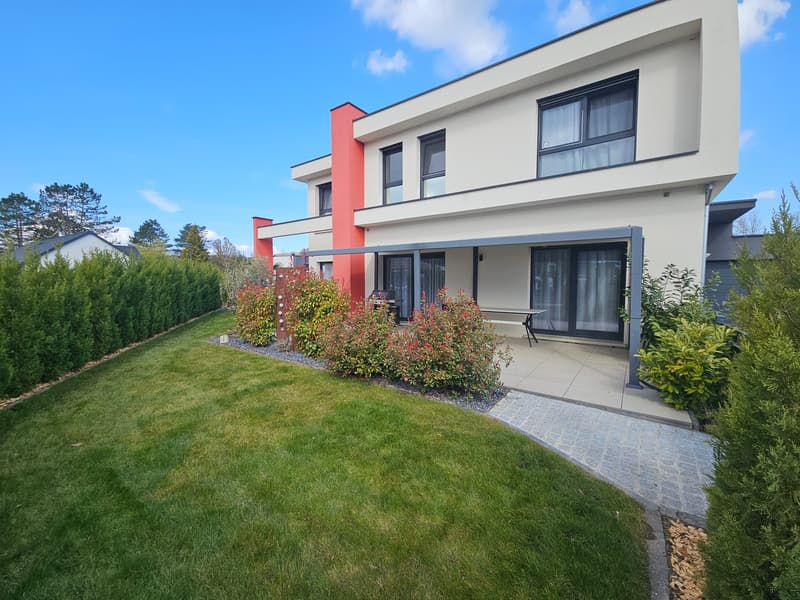 Modernes 6-Zimmer-Einfamilienhaus mit Pool in ruhiger Lage von Leymen (7)