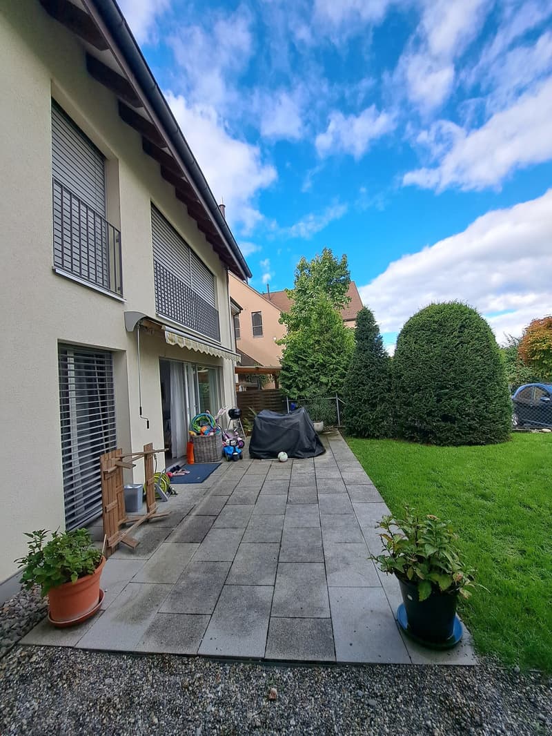 grosszügige 4.5-Zimmer-Wohnung mit Gartensitzplatz inkl. Hobbyraum – familienfreundlich und zentral (3)