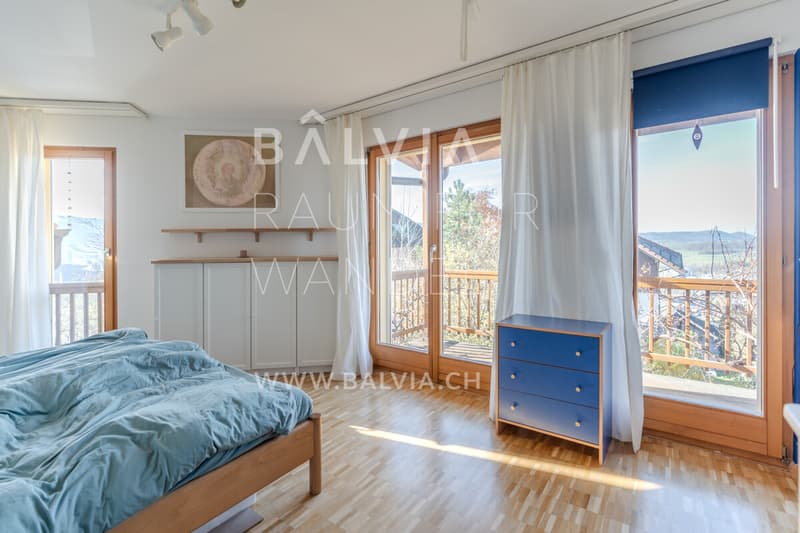 Zimmer mit Balkon