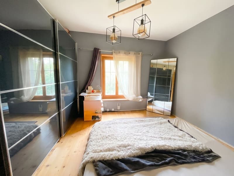 Appartement à vendre avec 2126m2 terrain privé : Une oasis au coeur de la campagne fribourgeoise (7)