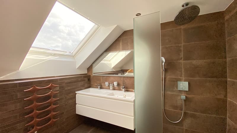 Zauberhafte 3.5-Zimmer-Wohnung mit Châlet-Chic im Dorfzentrum von Bettlach (13)