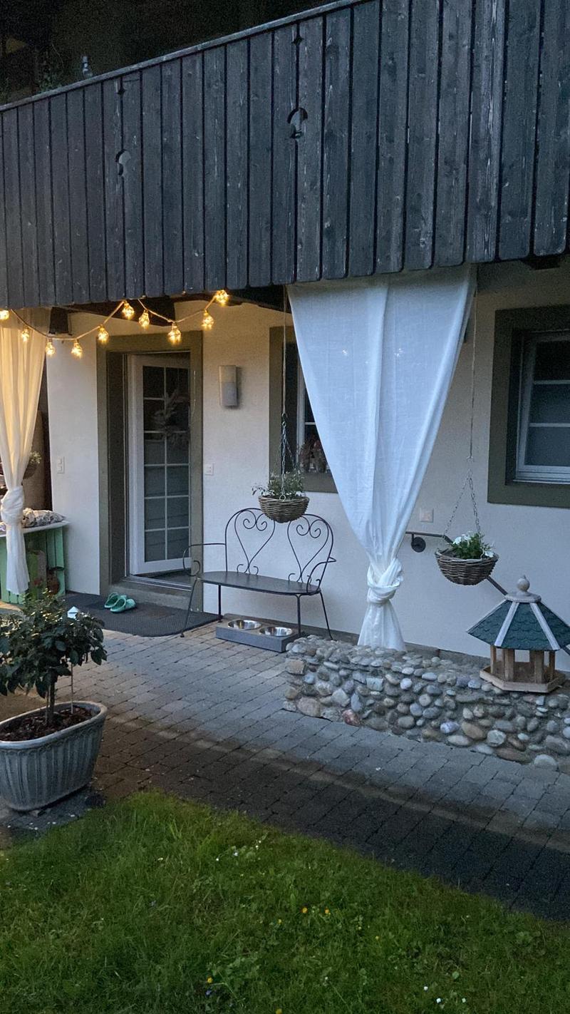 Charmante 2.5-Zimmer-Altbauwohnung mit Terrasse in Subingen (12)