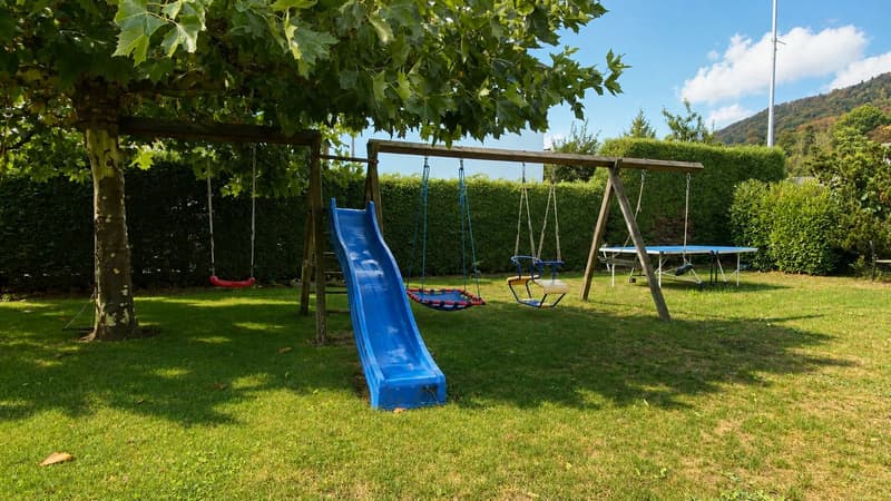 Spielplatz (Bild KI-unterstützt)