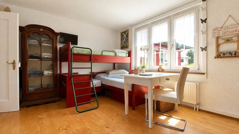 8-Zimmer-Einfamilienhaus mit Pool - ideal für Patchwork-Familien oder Mehrgenerationenhaus! (10)