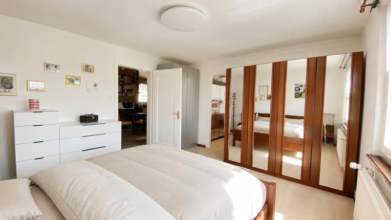 8-Zimmer-Einfamilienhaus mit Pool - ideal für Patchwork-Familien oder Mehrgenerationenhaus! (9)