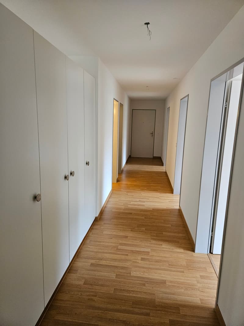 Korridor mit Einbauschrank