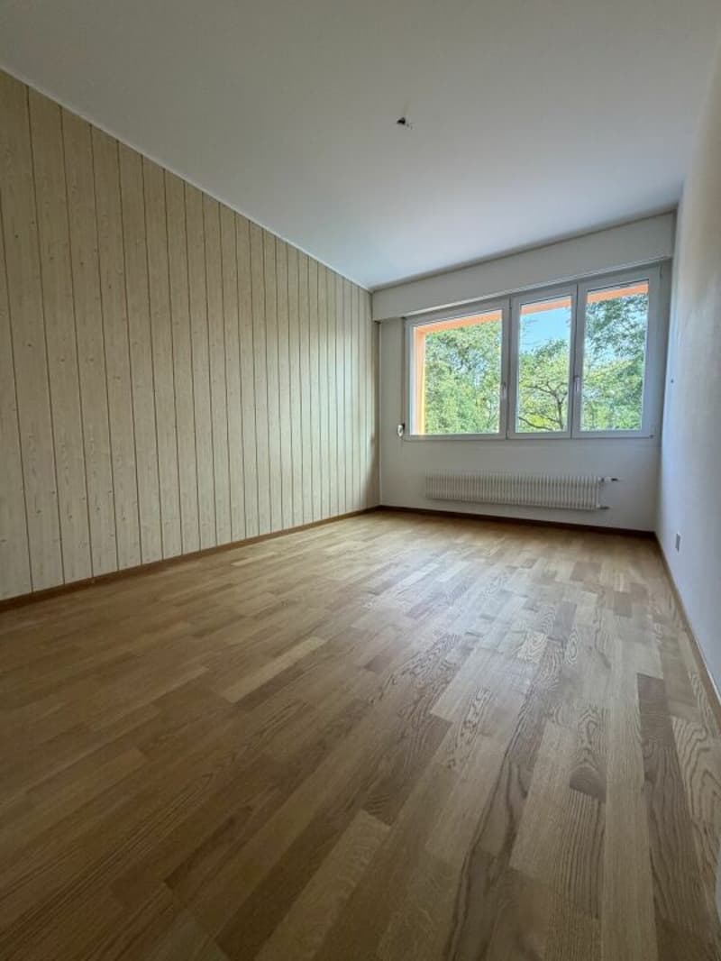 Schöne 4-Zimmerwohnung mit gemütlichem Balkon in Nidau (5)