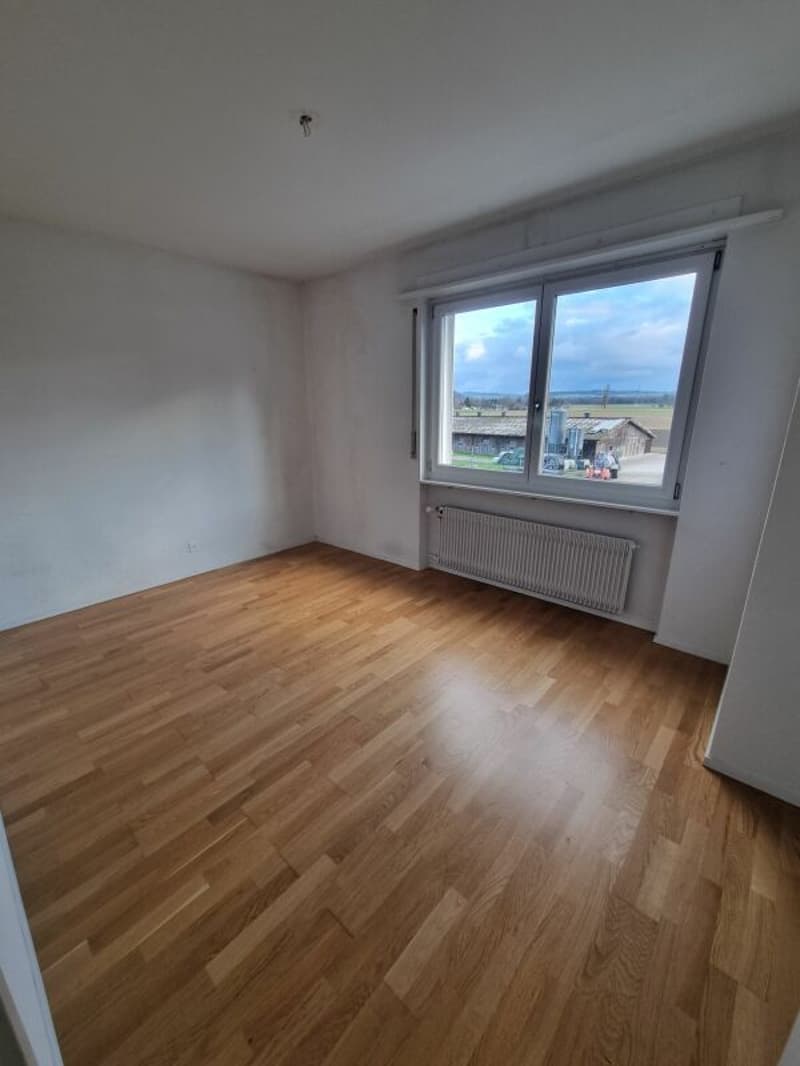 Gepflegte 4.5-Zimmerwohnung in Schwadernau zu vermieten (5)