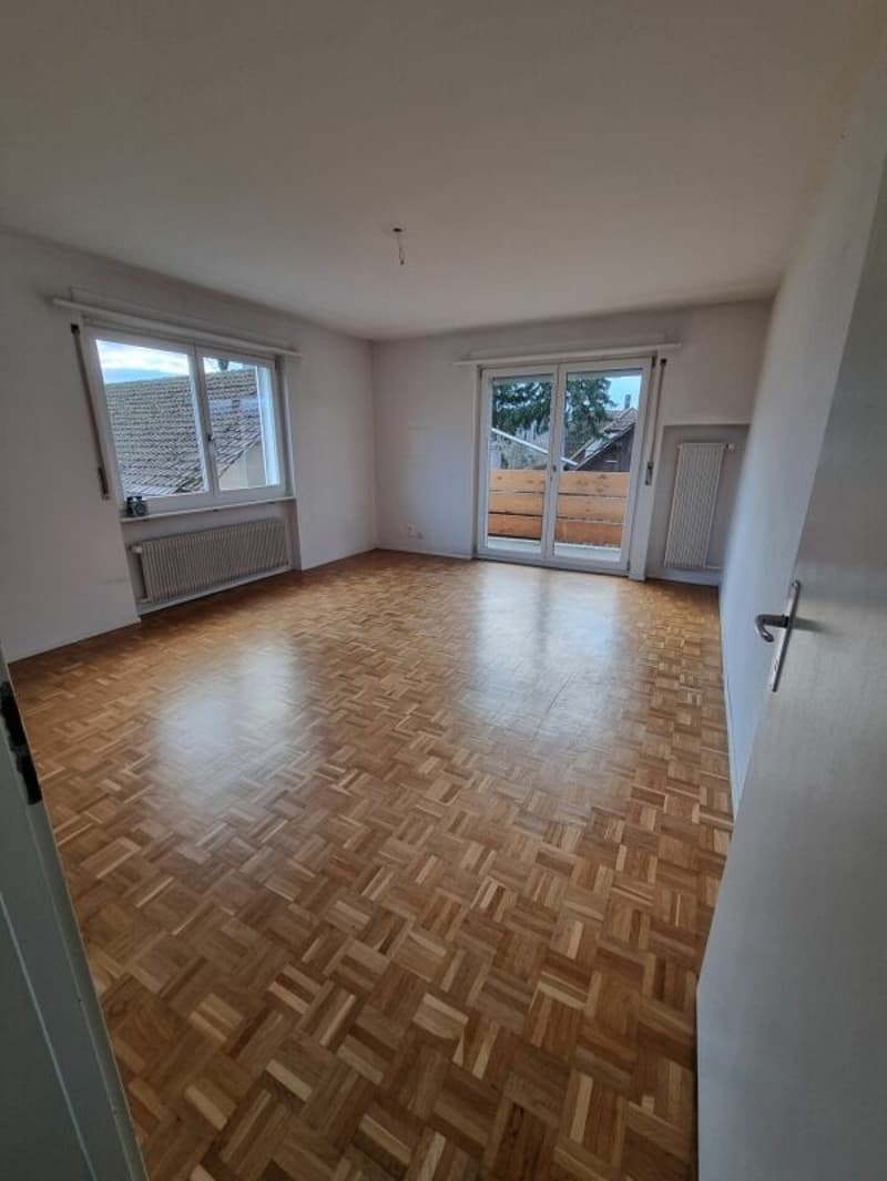 Gepflegte 4.5-Zimmerwohnung in Schwadernau zu vermieten (4)