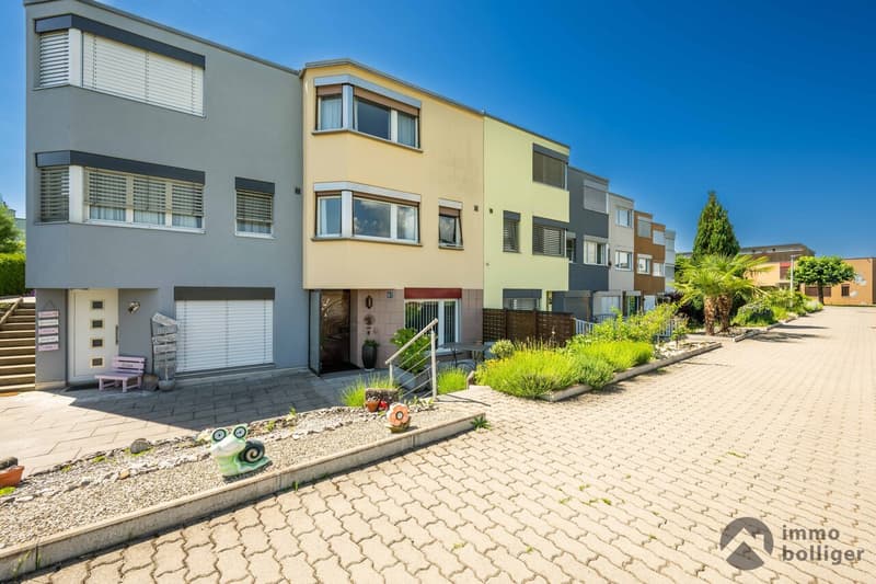 Charmantes Reihenmittelhaus in gemeinschaftlich gestalteten Wohuartier (1)