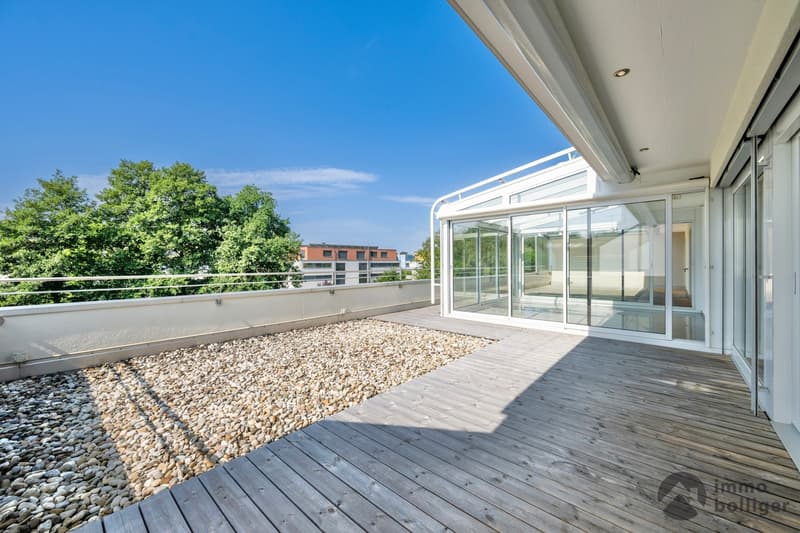 Licht und Komfort in perfekter Harmonie im Attikageschoss (1)
