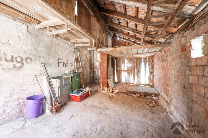 Historisches Wohnhaus mit Entwicklungspotenzial (9)