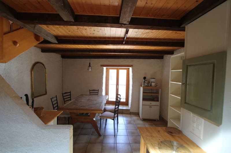 Chambre meublée à louer (2)
