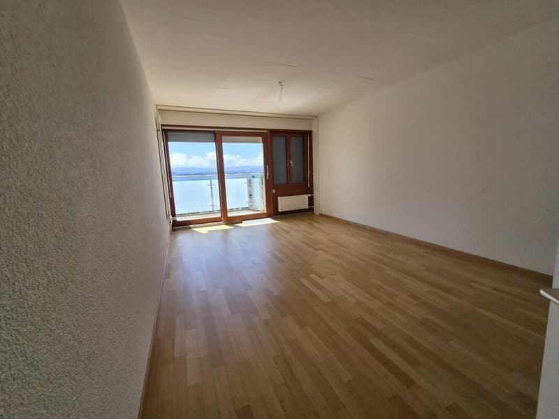 Studio avec balcon et vue sur le lac (5)