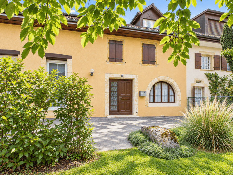 Maison individuelle de 5.5 pièces avec cheminée et jardin (1)