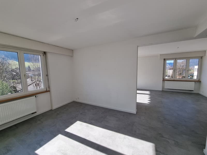 Spacieux appartement 4.5 pièces avec balcon à Couvet (4)