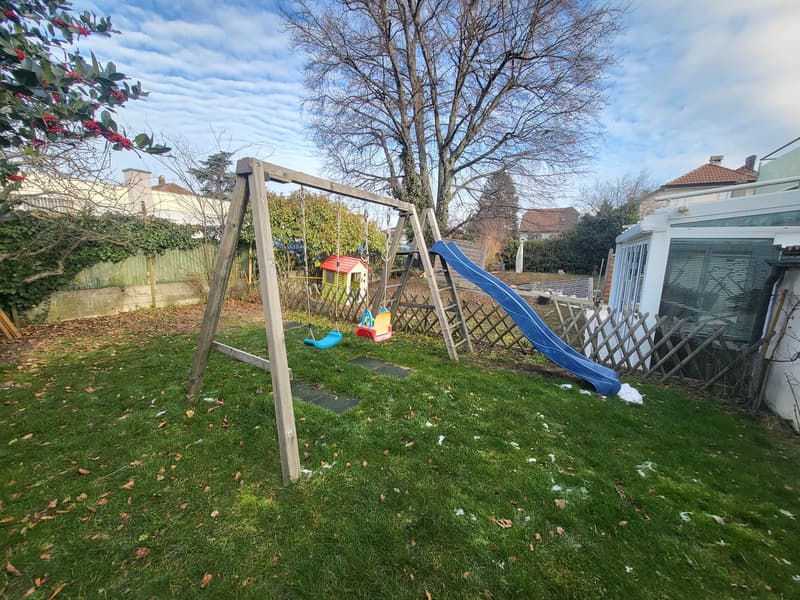 Jolie maison individuelle de 5,5 pièces sur 3 étages avec deux terrasses et jardin privé (18)