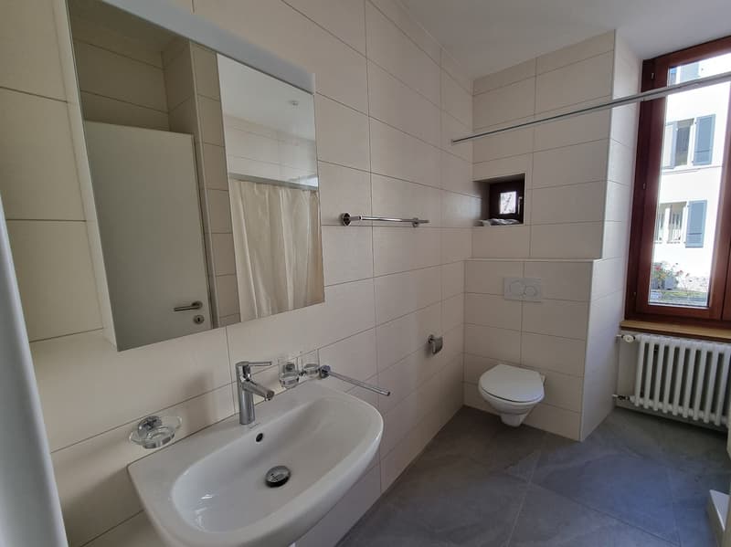 Appartement 2.5 pièces rénové au centre de Fleurier (6)