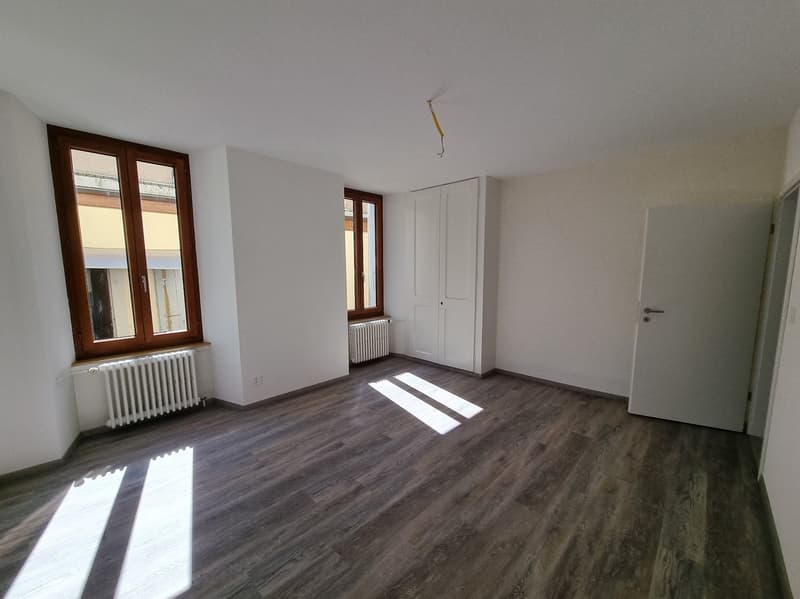 Appartement 2.5 pièces rénové au centre de Fleurier (5)