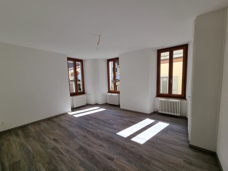 Appartement 2.5 pièces rénové au centre de Fleurier (4)