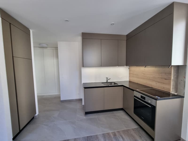 Appartement 2.5 pièces rénové au centre de Fleurier (1)