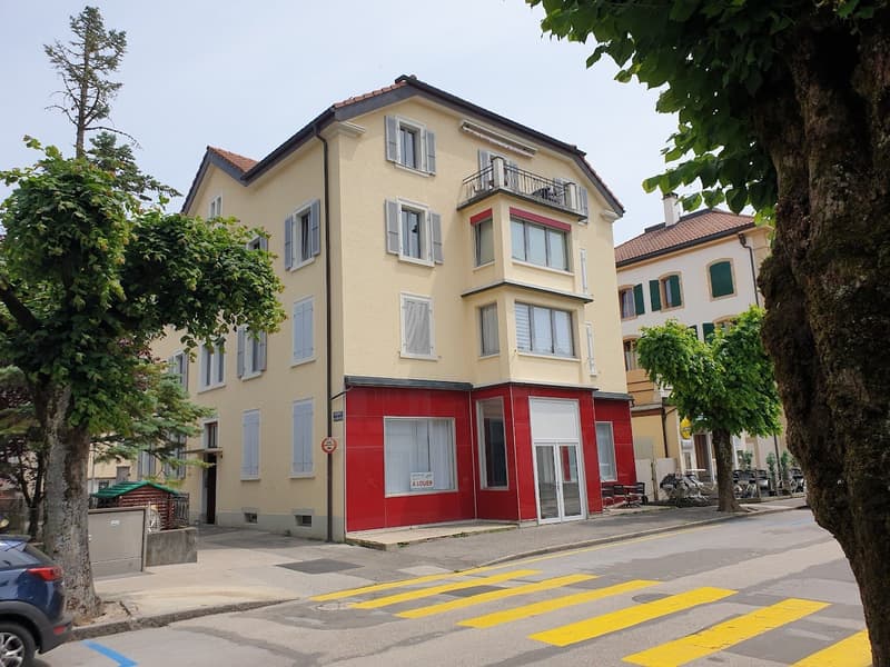 Appartement de 3.5 pièces avec balcon et véranda au centre de Fleurier (8)