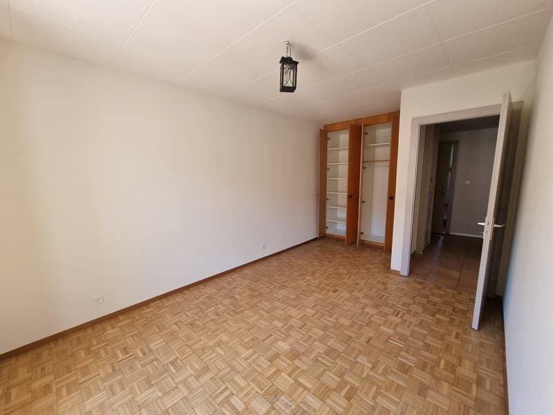 Joli appartement partiellement rénové de 4,5 pièces avec balcon et jardin commun (8)