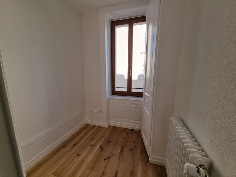 Appartement entièrement neuf de 3 pièces avec balcon et ascenseur (5)
