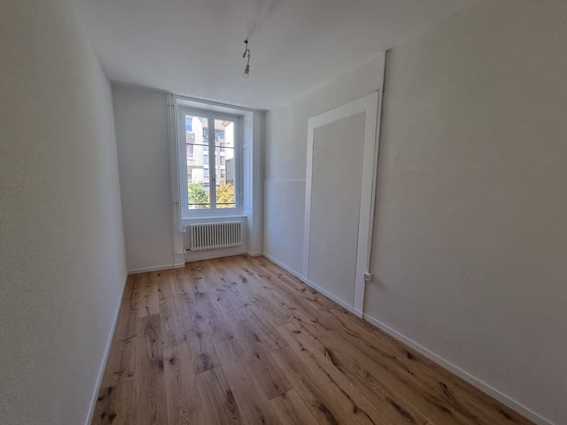 Appartement entièrement neuf de 3 pièces avec balcon et ascenseur (4)