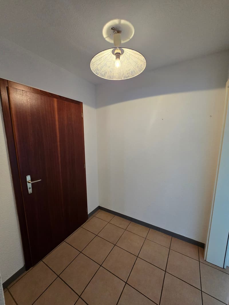 Joli appartement de 2,5 pièces au 3ème étage avec ascenseur au centre-ville (6)