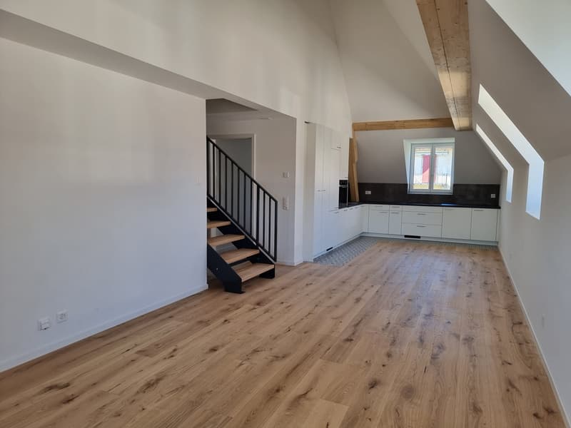Bel appartement en duplex entièrement neuf de 4 pièces au 4ème étage avec ascenseur (2)
