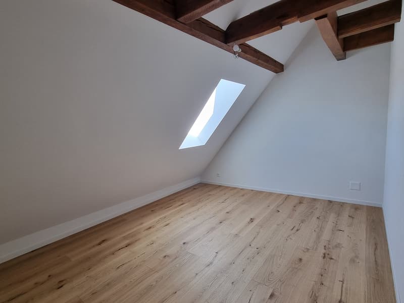 Bel appartement en duplex entièrement neuf de 4 pièces au 4ème étage avec ascenseur (5)